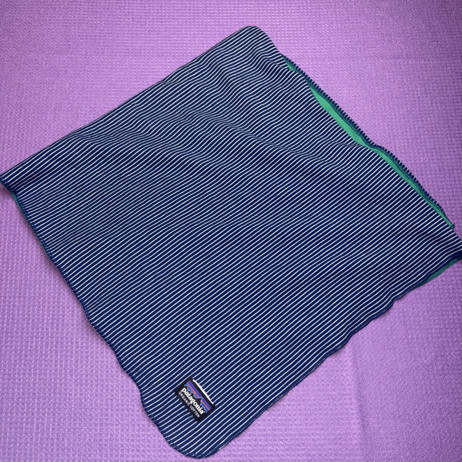 Patagonia Baby blanket organic cotton 32" X 32" navy striped & green
