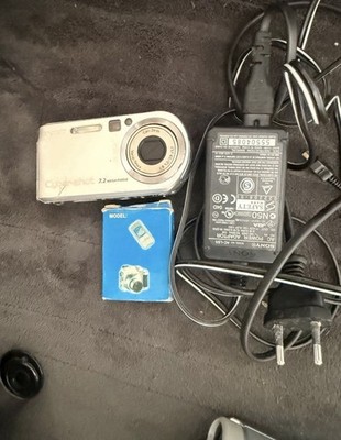 Sony Cyber-shot Digitalkamera 7.2 MP (Carl Zeiss)   Retro Y2K Trend-Kamera