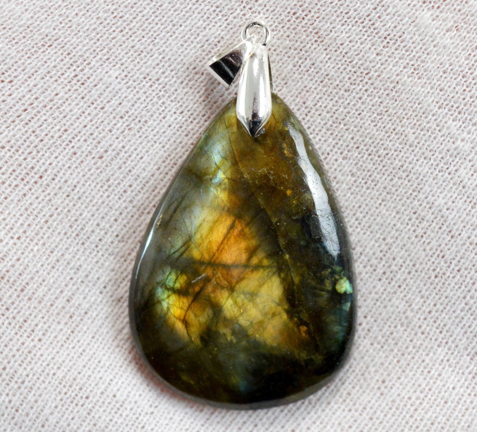 Labradorite 64 carats de Madagascar, pendentif cabochon haut de gamme en pierre véritable