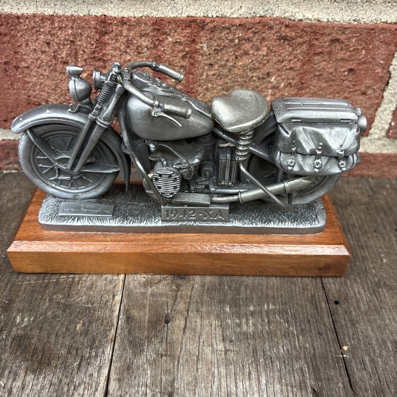 Harley-Davidson 1942 XA Pewter Metal Motorcycle Figurine Model Wood Base