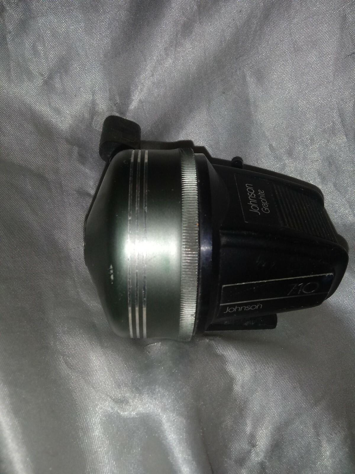 VINTAGE JOHNSON GRAPHITE MODEL 710 FISHING REEL eBay