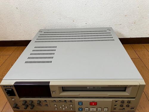 Sony SVO-5800 S-VHS Video Editing Deck Videocassette Recorder NOT TESTED F/S - Picture 2 of 5