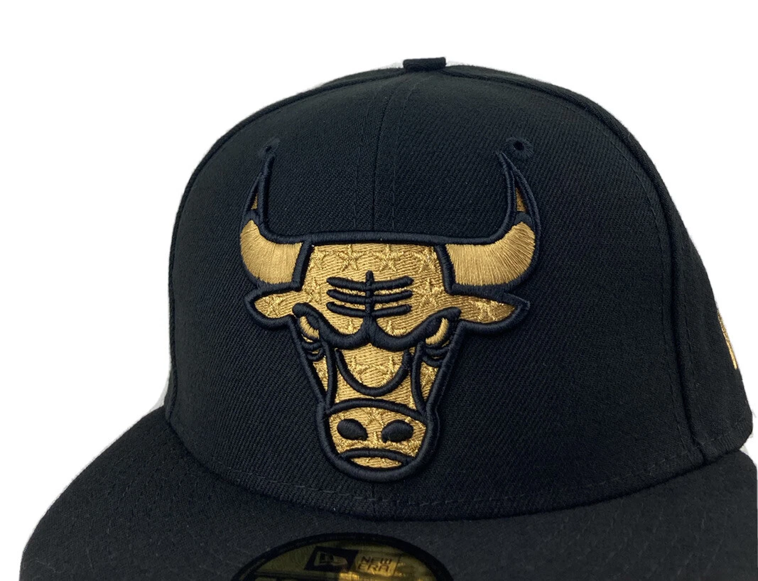 Black and gold bulls top hat