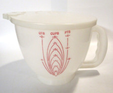Vintage Tupperware 8 cup Mix-N-Stor Measuring Cup Mixing Bowl w/ Lid