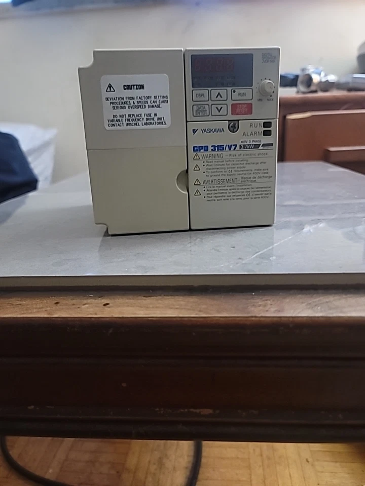 YASKAWA inverter Model CIMR-V7AM43P7 - Image 3 of 4