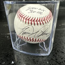 Miguel Cabrera Rookie Cards and Autograph Memorabilia Buying Guide 22