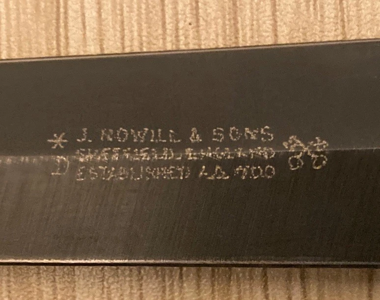 J. NOWILL & SONS VINTAGE BRITISH FAIRBAIRN SYKES COMMANDO KNIFE DAGGER W/SHEATH. - Image 2 of 4