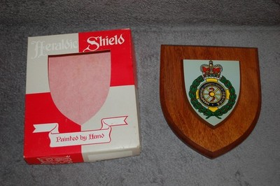 Wappenschild handbemalt - Hampshire Ambulance Service in Box 18cm x 16 Neu