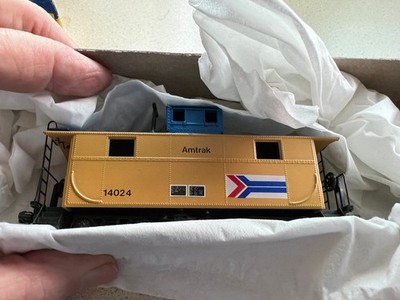 AMTRAK 2 Window Caboose Kit #3472 Roundhouse MDC RTR Metal wheels & KDs