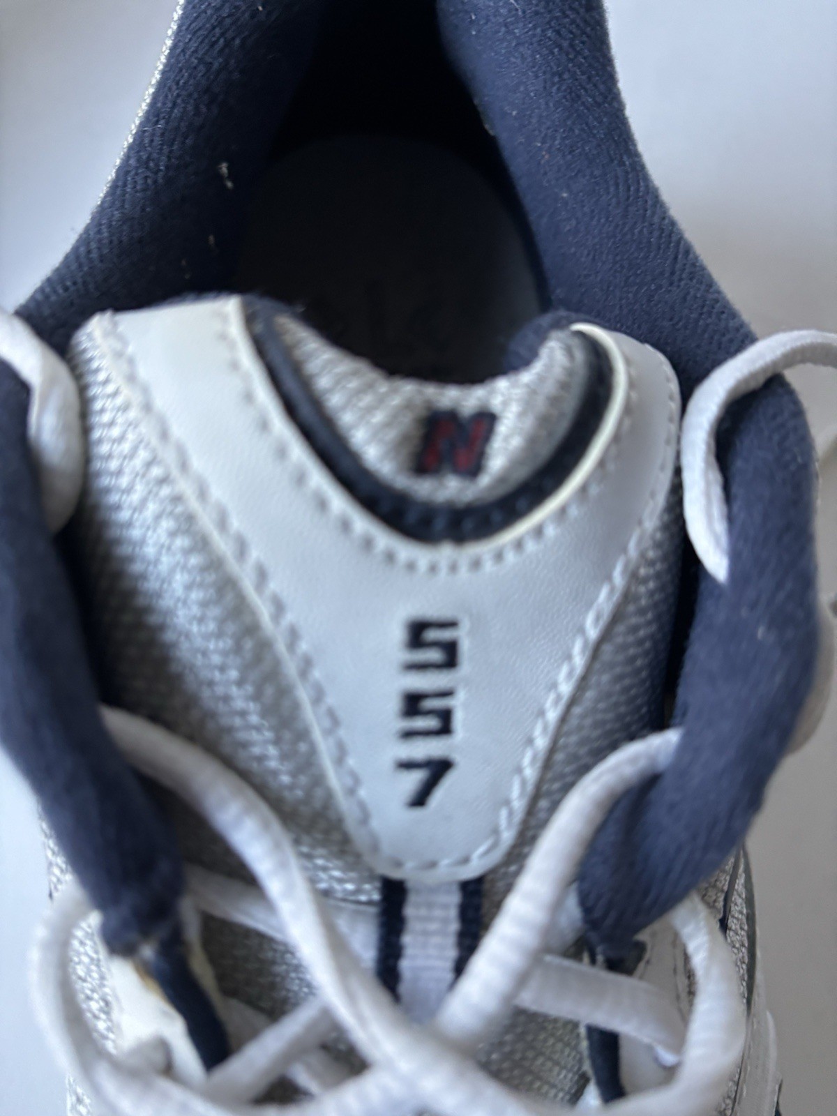 New Balance 557 MW557 Size 11 1/2 Walking Shoes White / Navy thumbnail 8