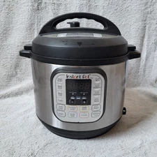 Instant Pot Duo 60 v4 6 qt Electric Pressure Cooker Black and Silver 7+ Settings