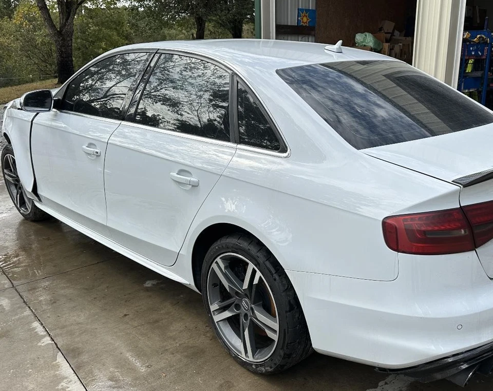 Audi S4 B8.5 2014 Audi trasero derecho marrón castaño negro panel de moldura de puerta Foto 2 de 3