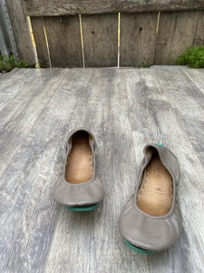 taupe tieks