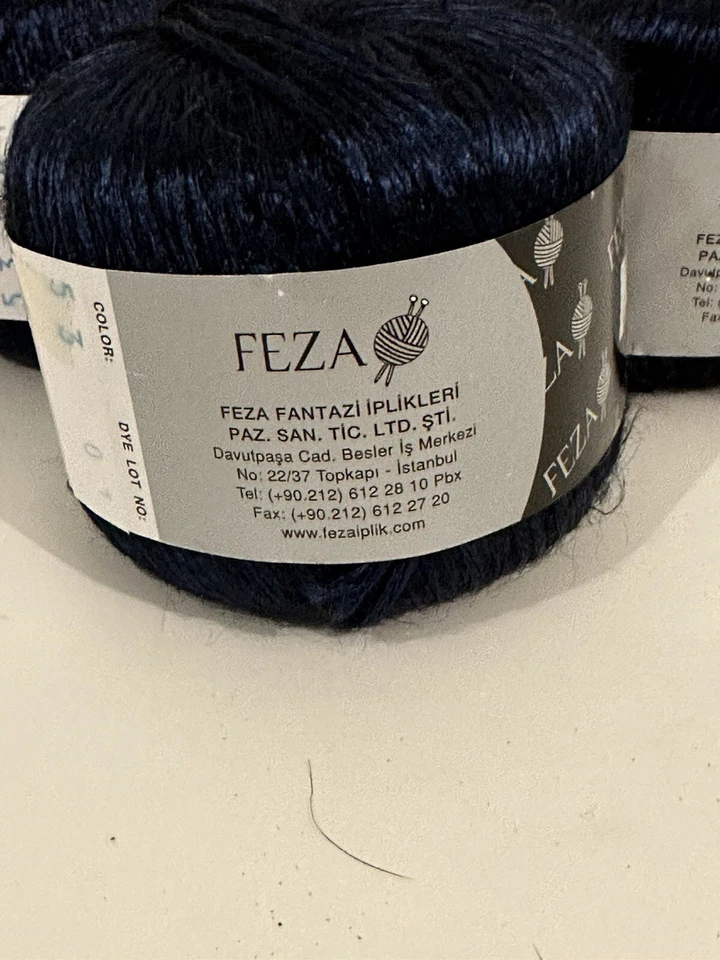 Feza Mesmerize Novedad Hilo Color Azul Oscuro Lote de 5 Foto 3 de 4