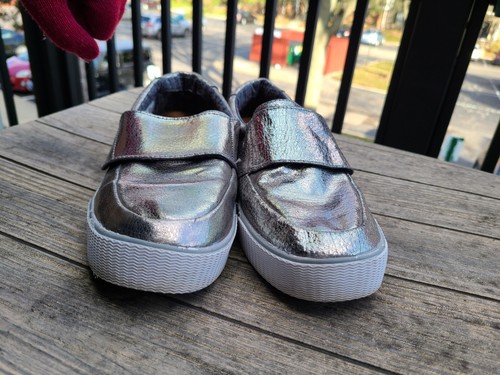 TOMS Womens Size 10 Wide Altair Slip-On Cracked Silver Metallic  Sneaker  - Picture 9 of 9