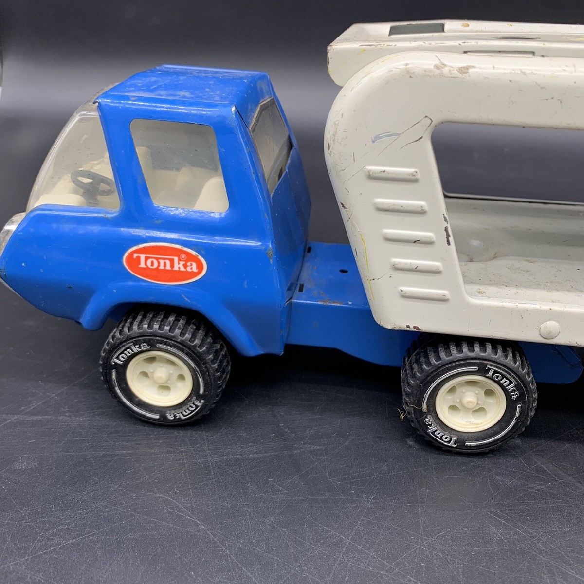 Vintage Tonka Car Carrier Hauler Blue & White, Pressed Steel