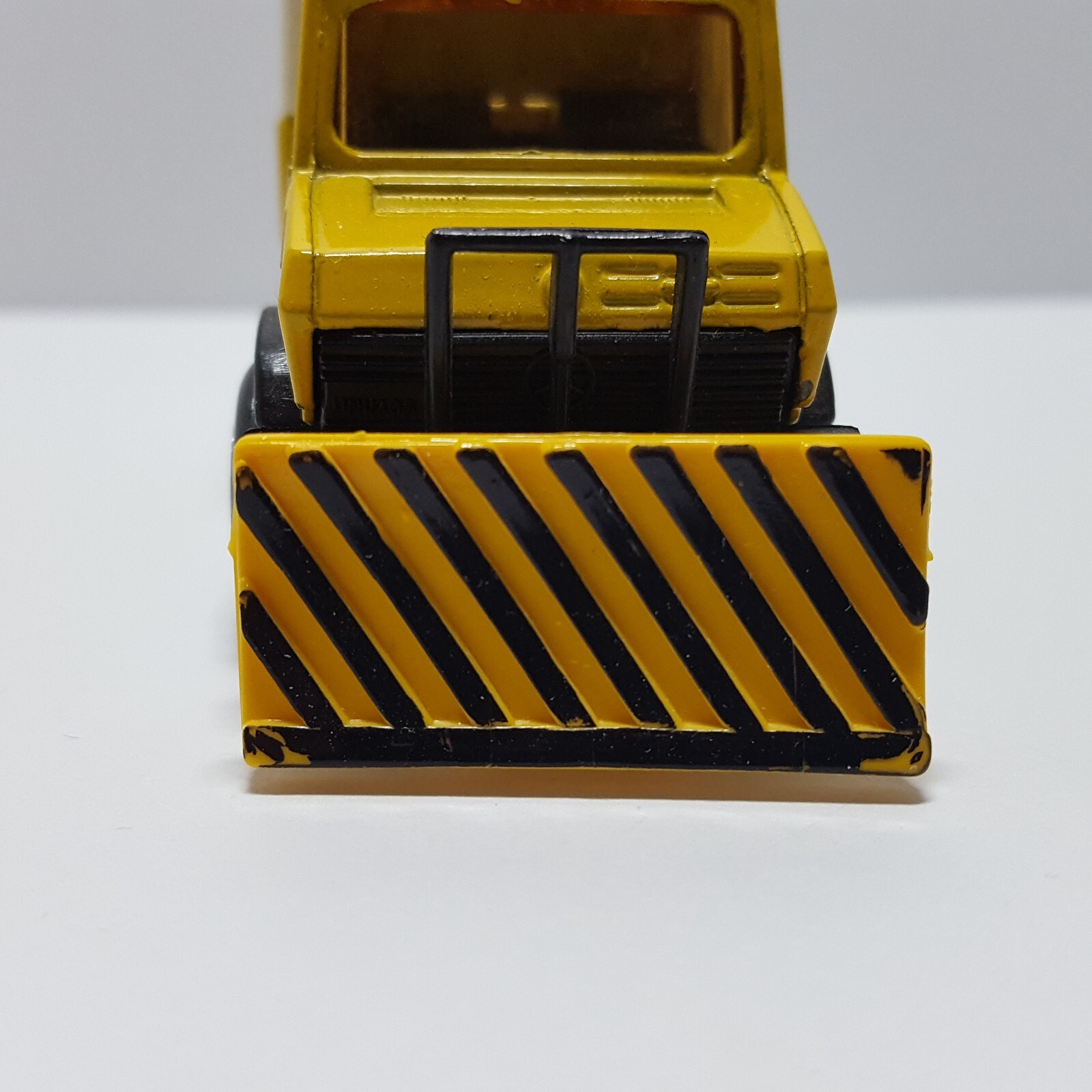 Picture 2 of 8