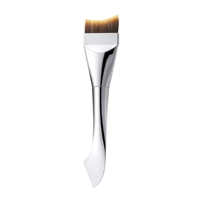 Flat Cosmetic Brush With Elegant Designs And Gentle Fibers Makeup Brushes - Image 1 of 4