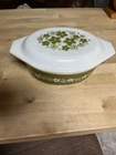 Vintage PYREX Oval Casserole w/ Lid Avocado SPRING BLOSSOM CRAZY DAISY 1 1/2 QT