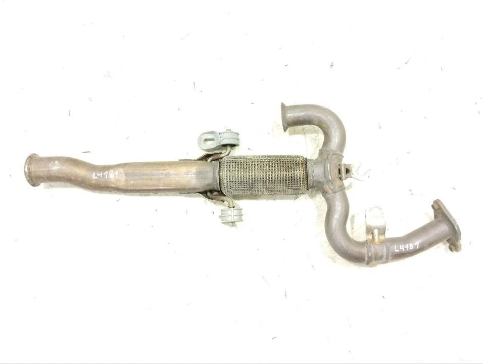 Catalytic Converter Chrysler Pacifica 2018 - Image 2 of 3