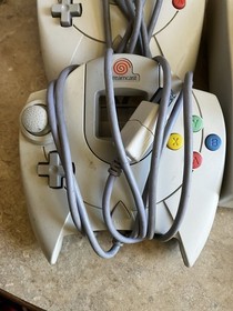 Sega Dreamcast Console  W/  2 Controllers, 1 Memory Card & Cables NOT WORKING