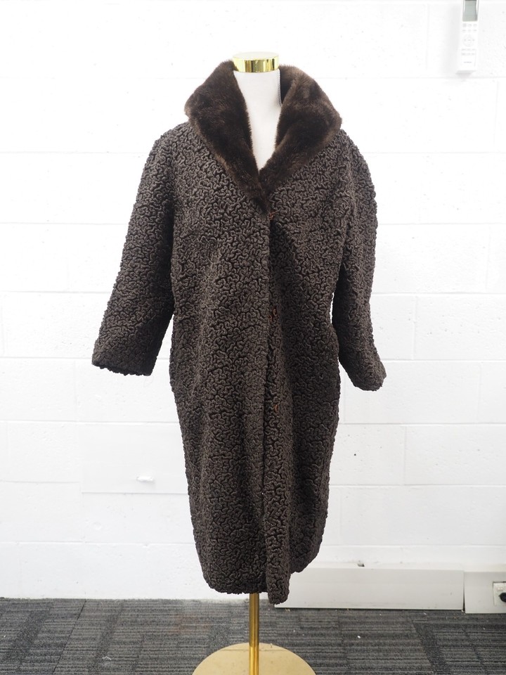 Size 12-14 Women's Gorgeous Brown Faux Fur Jacket. Great Condition.Bargain Price