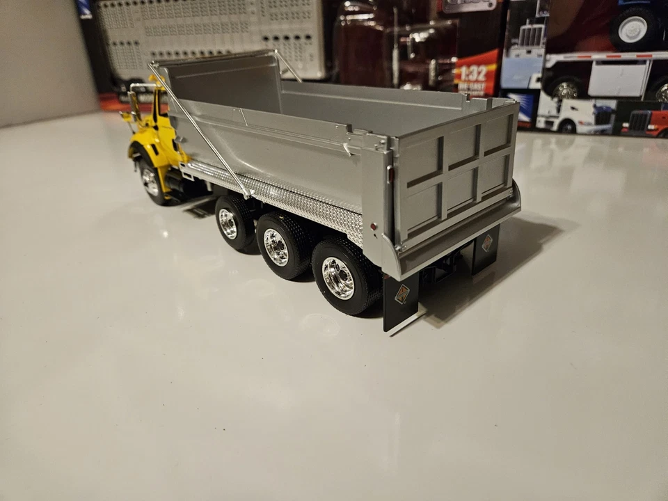 1/32 Scale Diecast Replica By Boley International 7600 Dump Truck - Image 4 of 4