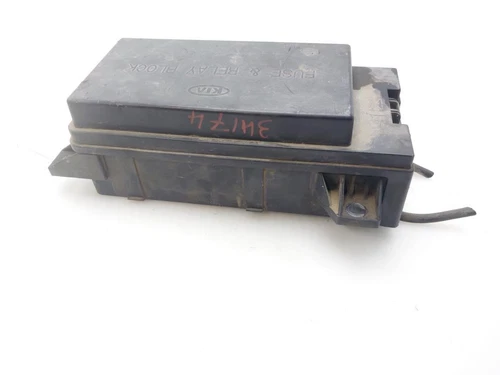 911603E070 Porta Fusibili per KIA SORENTO (BL) 2.5 CRDi EX 2005 8641494 - Foto 4 di 10
