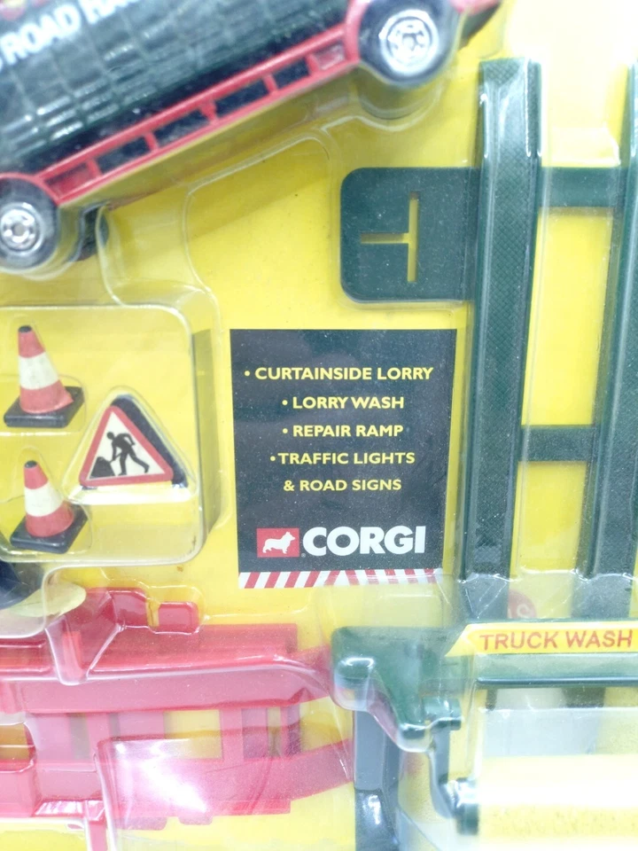 Corgi Eddie Stobart Curtainside Lorry Model Road Maintenance Set New TY88403 - Image 2 of 4