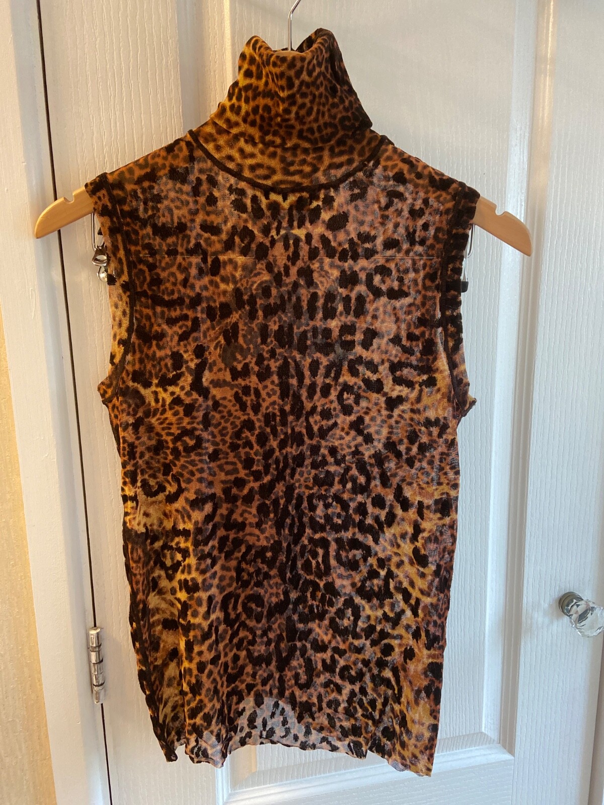 Picture 1 of 6
