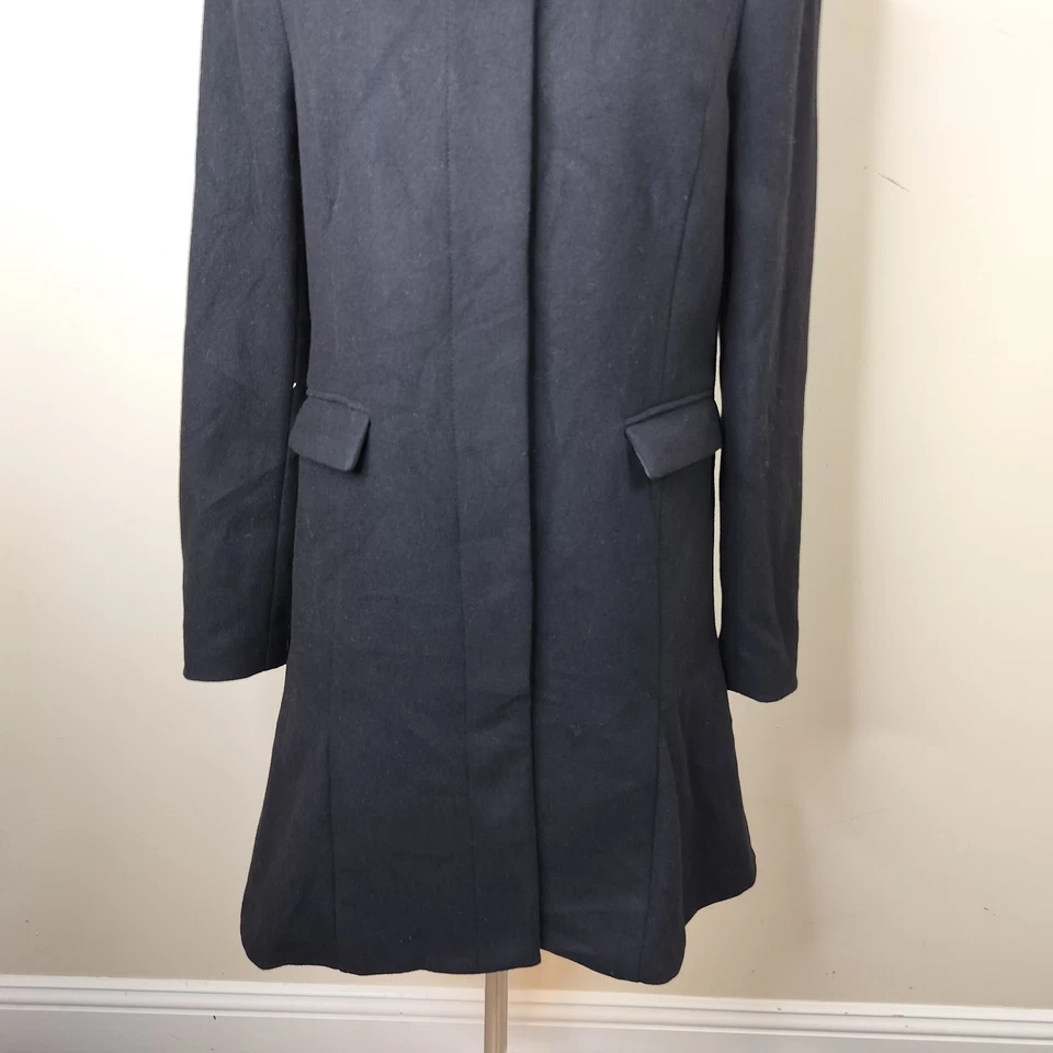 Casaco social Banana Republic preto lã tamanho 6 feminino botão para cima - Imagem 3 de 4