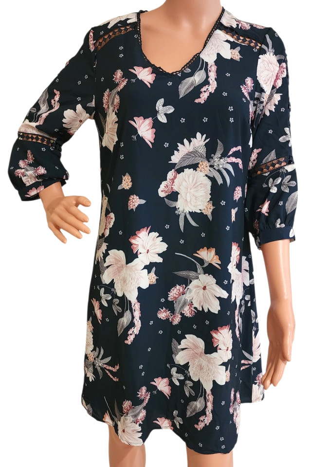 Women's size 12/14 floral print short shift dress made by Table Eight