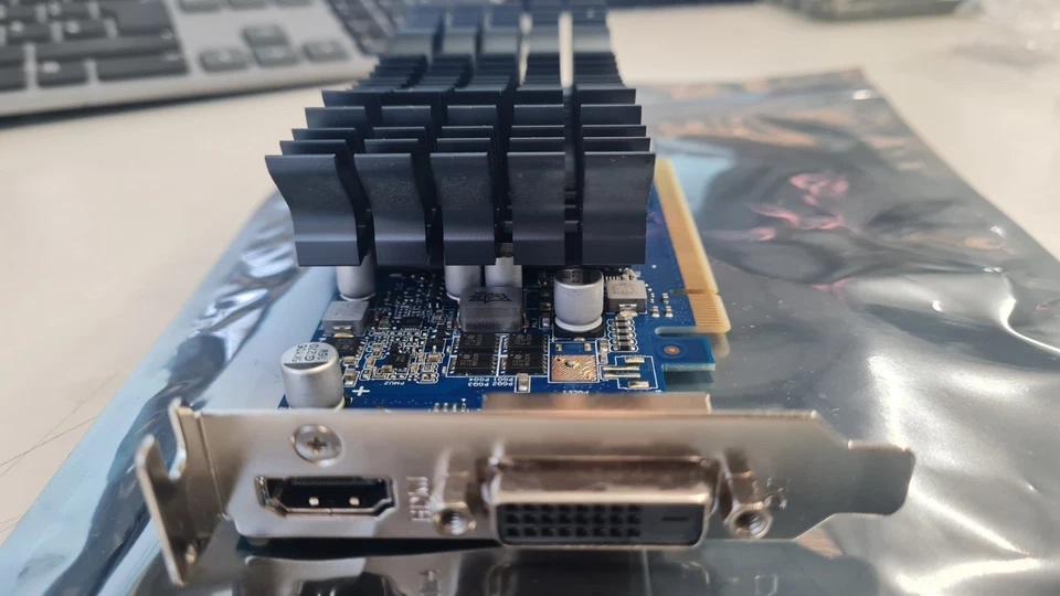 ASUS GeForce GT 1030 2GB Graphics Card Low Profile GT1030-SL-2G-BRK DVI-D + HDMI - Image 3 of 4