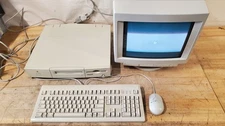 Macintosh M1596 Performa 6118CD W/ 15" M2943 Monitor, Keyboard, Mouse