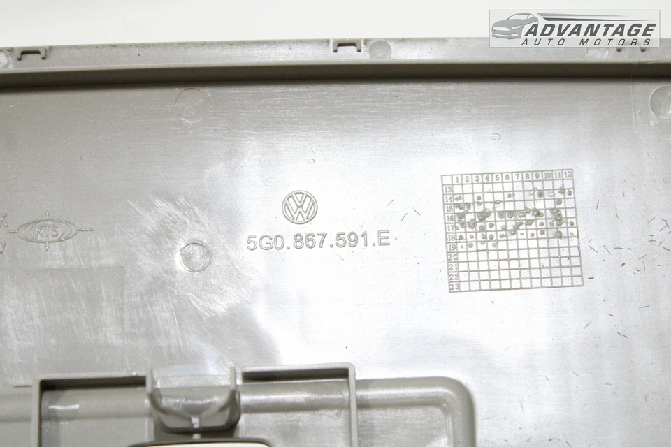 2017-2019 Volkswagen Golf Alltrack mapa cúpula superior frontal leitura luz acabamento OEM - Imagem 4 de 4