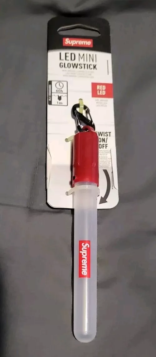 Porte clés Supreme LED Mini Glowstick neuf SS18