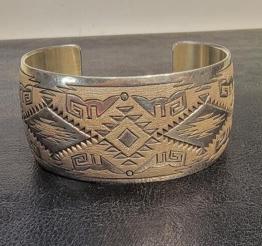 Navajo Indian Sterling Silver Cuff Bracelet Signed Tahe