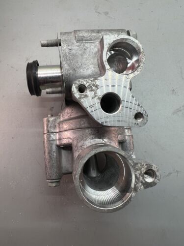 Thermostat Housing & 3 OEM Gasket/O-Rings ACDelco 12652328 - Picture 3 of 11