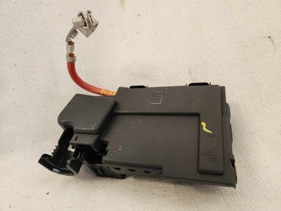 2017 Chevrolet Cruze positive juction fuse block; stop/start engine; 39023242
