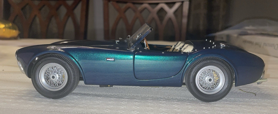 Exoto Shelby Cobra Daytona Coupé 1964 – 1/18 – Bleu – Collection