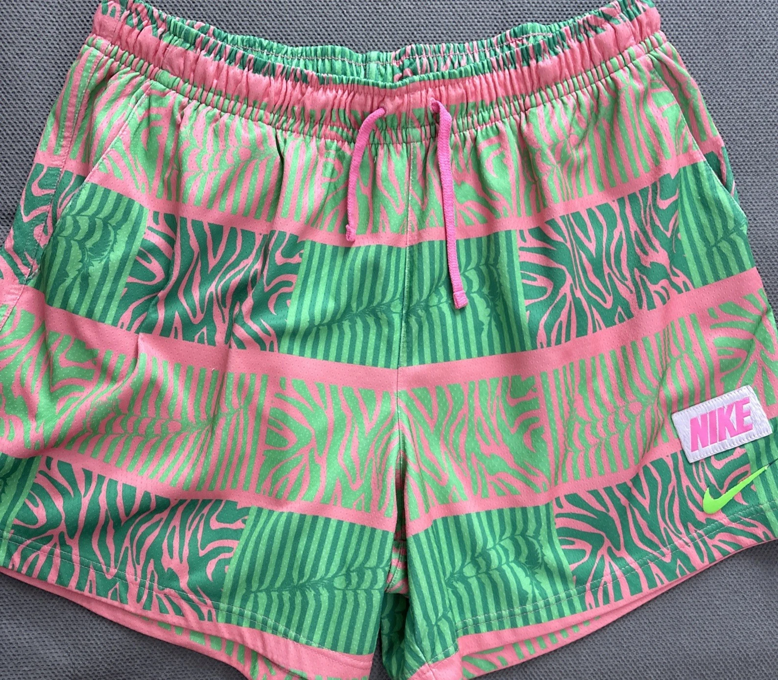 Nike Club Trippy Safari Mesh Coral Chalk Pink Shorts FN1464-611 Men XL