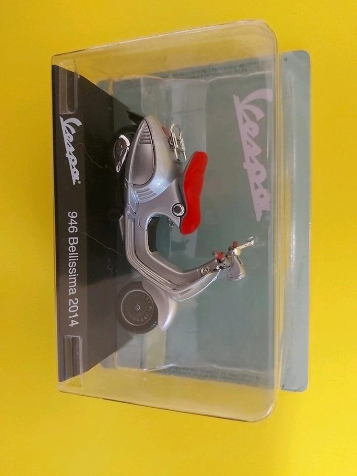Modellino scala 1:18 Centauria Collection VESPA 946 BELLISSIMA del 2014 - Immagine 3 di 4