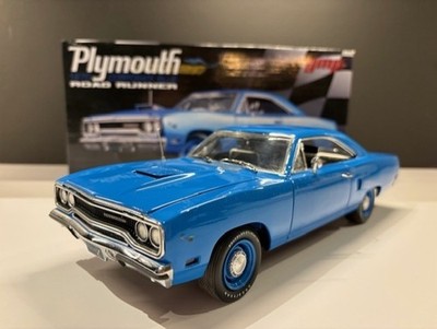 gmp 1/18 1970 plymouth road runner corporate blue | eBay
