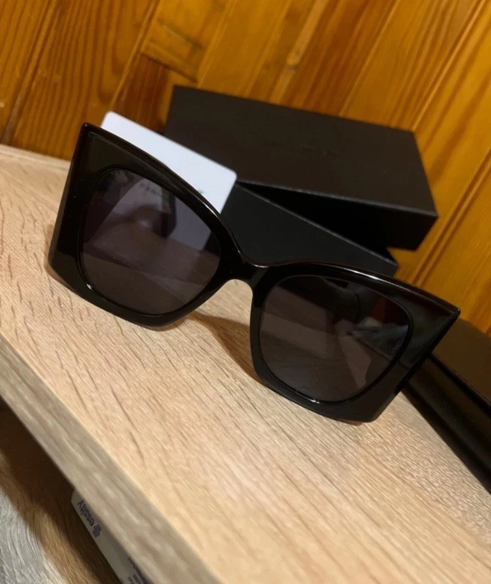 Lunettes de soleil femme Yves Saint Laurent - Photo 4/4