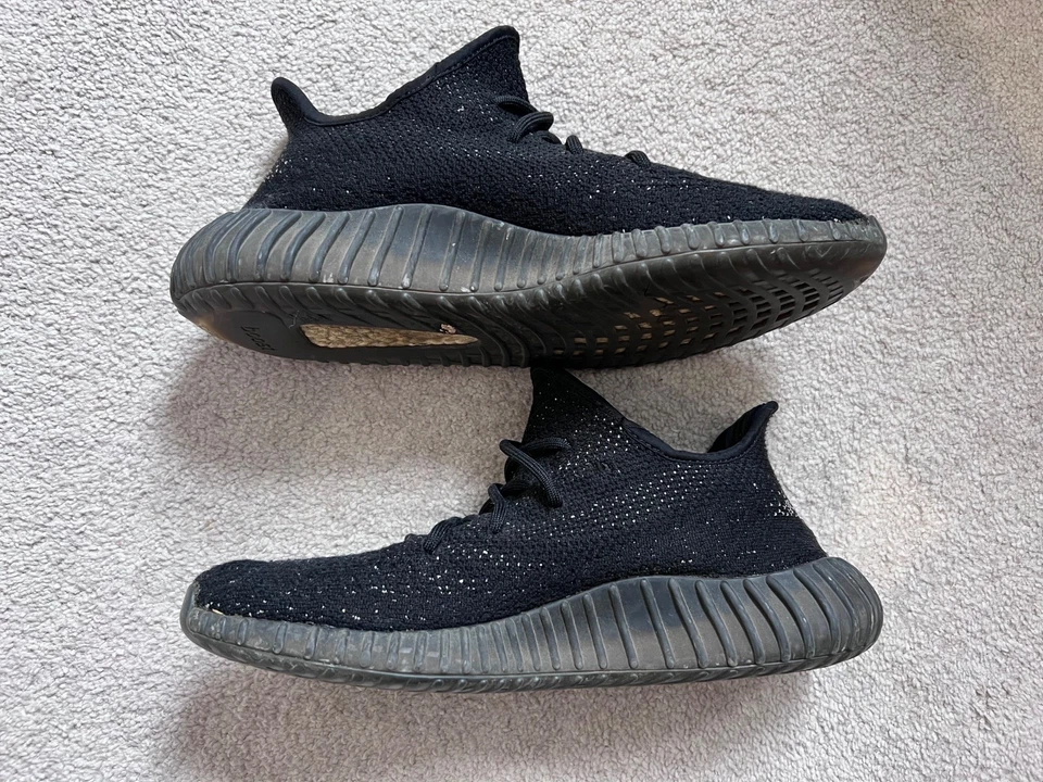 Size 10 - Yeezy Boost 350 V2 Oreo, photo 3 of 5