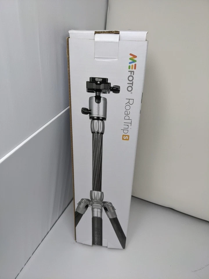 MeFOTO RTSAGRN RoadTrip S Travel Tripod (Aluminum, Green) -  Max Load 17.6lb NWT - Image 2 of 4