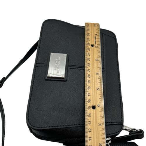 Tignanello Bella Belt Bag Purse Travel W/ RFID Protection Black New Crossbody - Picture 12 of 13