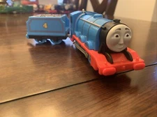Thomas & Friends Trackmaster Gordon Motorized Train Engine 2013 Mattel, EUC