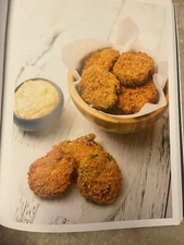 Ryan, Suzanne : Simply Keto: A Practical Approach to Healthy Eating . NWOT