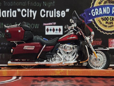HARLEY-DAVIDSON 2013 FLHTK ELECTRA GLIDE ULTRA LIMITED - H-D Custom  Maisto 1/12